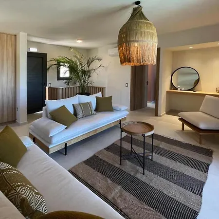 The Nest Hotell Hersonissos (Crete)